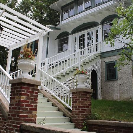 The Hillside B&B. Home W/ Breakfast Service! Wisconsin Dells Eksteriør bilde