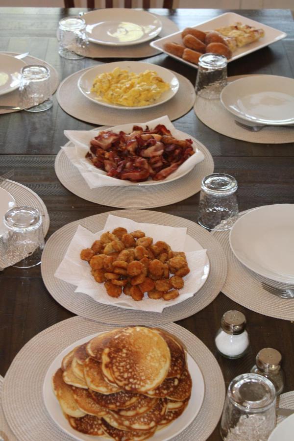 The Hillside B&B. Home W/ Breakfast Service! Wisconsin Dells Eksteriør bilde